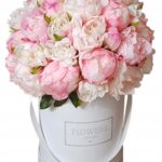 Flower box piwonie kremowe i jasnoróżowe L