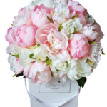Flower box piwonie w kwadratowym pudełku L