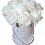 Flower box róże białe 12